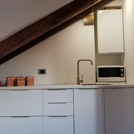 Perla Nel Centro Di *